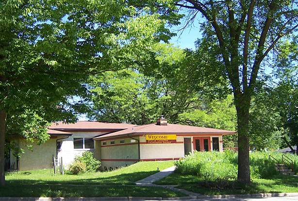 Prairie Unitarian Universalist Society Meeting House (photo by Bob Park)